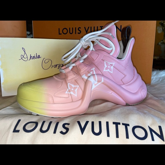 Louis Vuitton Archlight 2021 by the Pool collection limited edition - Picture 5 of 12